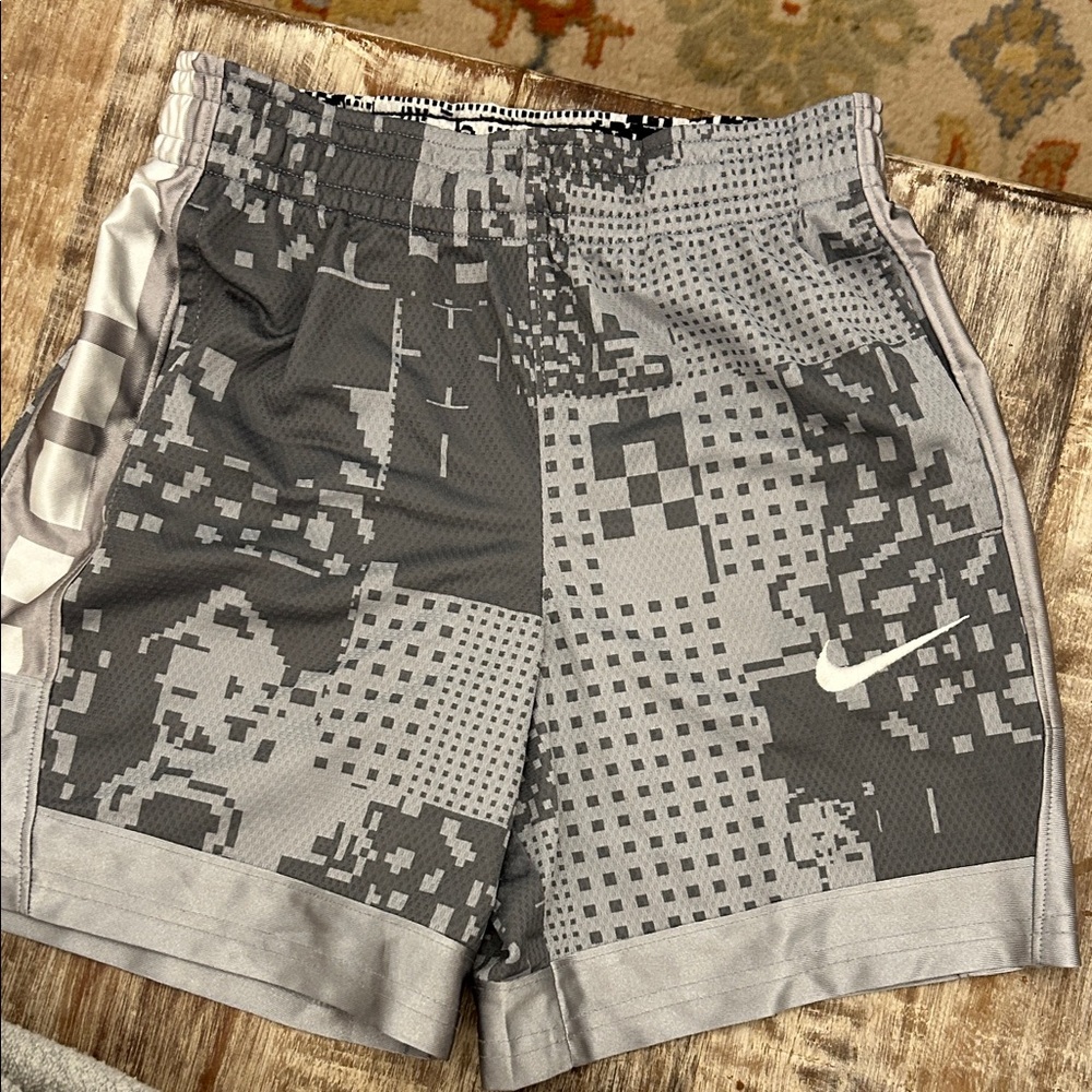 Nike boys Digital Camo Gray Shorts